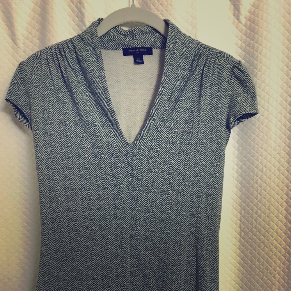 Olive houndstooth print Tailored top